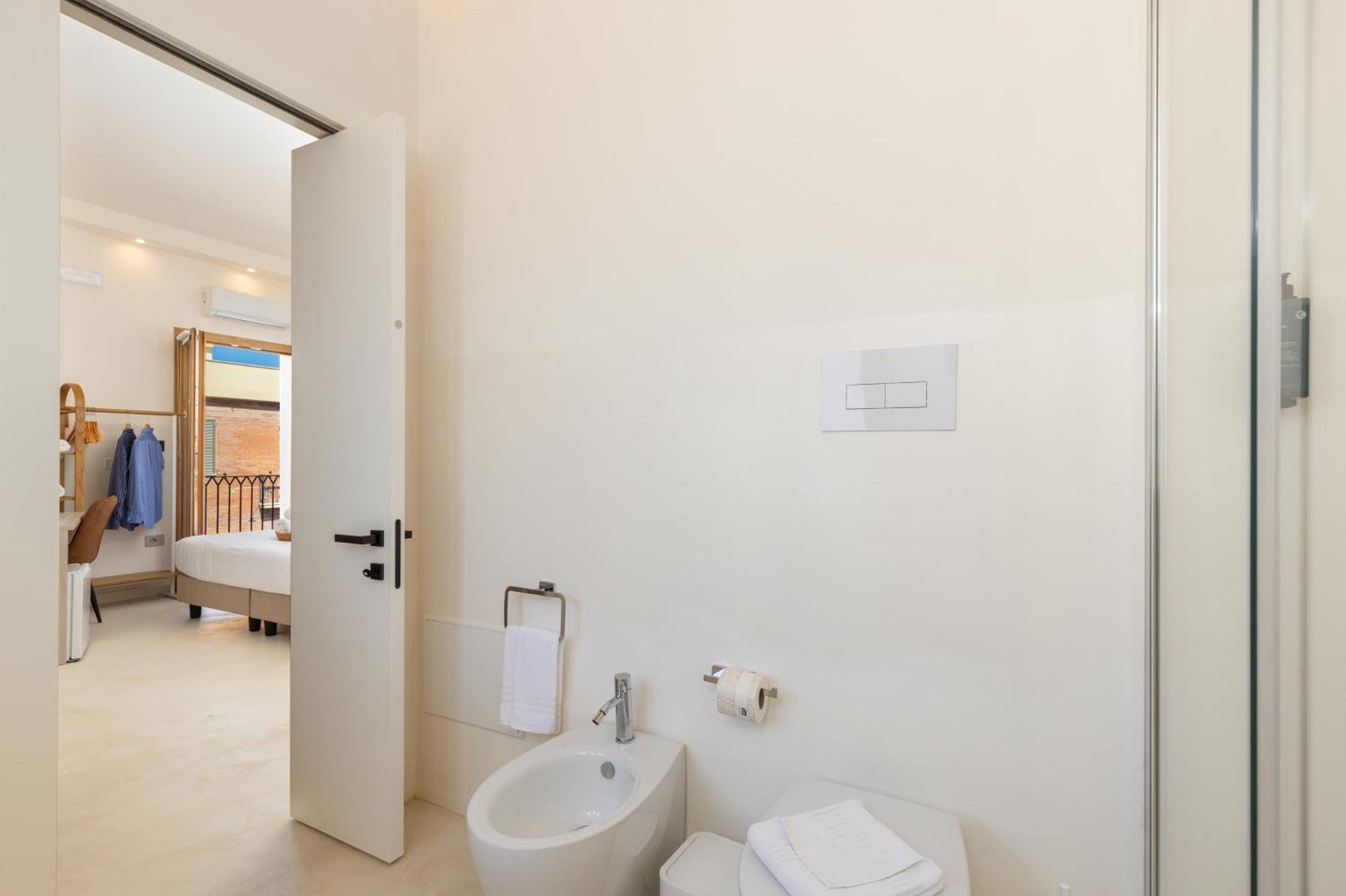 Ausentu Guest House ตอร์โตลี ภายนอก รูปภาพ