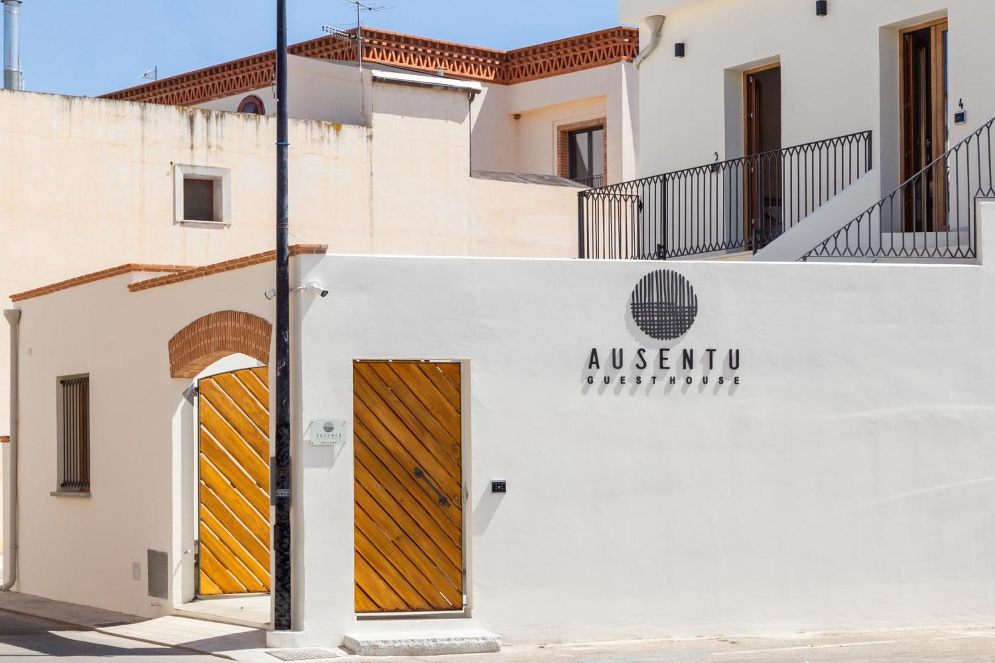 Ausentu Guest House ตอร์โตลี ภายนอก รูปภาพ