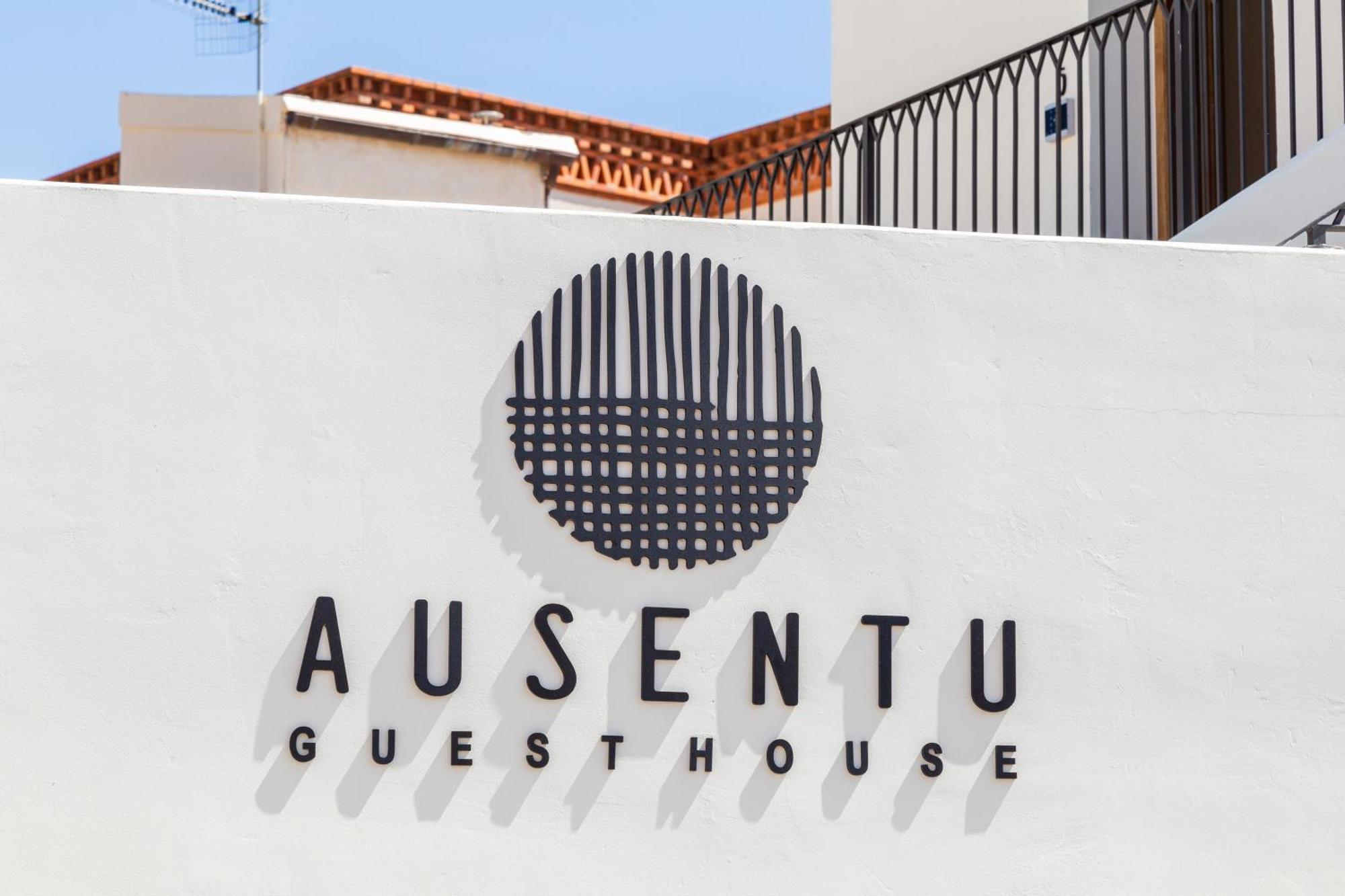 Ausentu Guest House ตอร์โตลี ภายนอก รูปภาพ