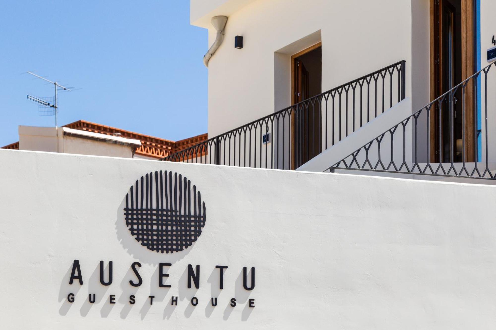 Ausentu Guest House ตอร์โตลี ภายนอก รูปภาพ